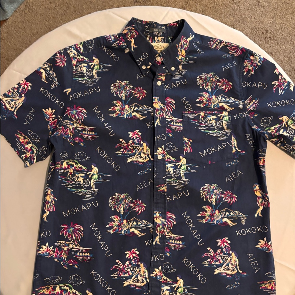 St. John's Bay Navy Hawaiian Print Casual Button Down Shirt